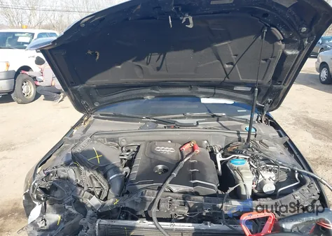 2014 Audi A4 2.0T Premium z USA, uszkodzony, nr VIN WAUBFAFL5EN040211